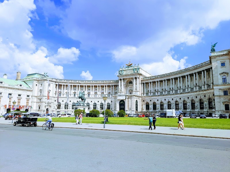 Дворец Хофбург