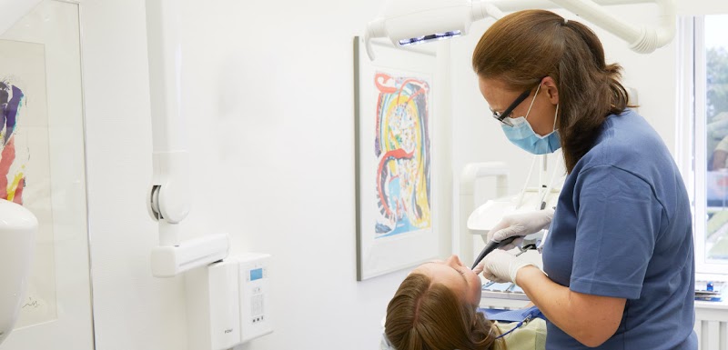 Tandlægerne Dentist.dk Vojens - billede 2