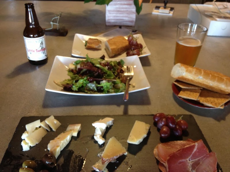 DOS Coffee & Wine photo 2