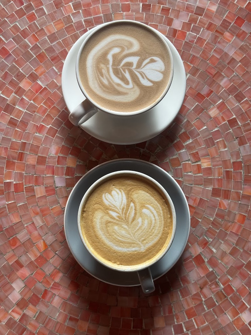 DOS Coffee & Wine photo 3