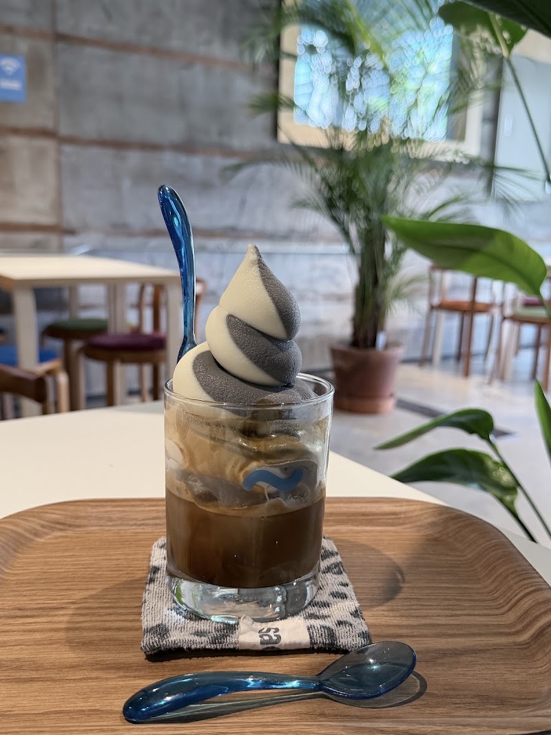 롤링커피 광안점 사진 6