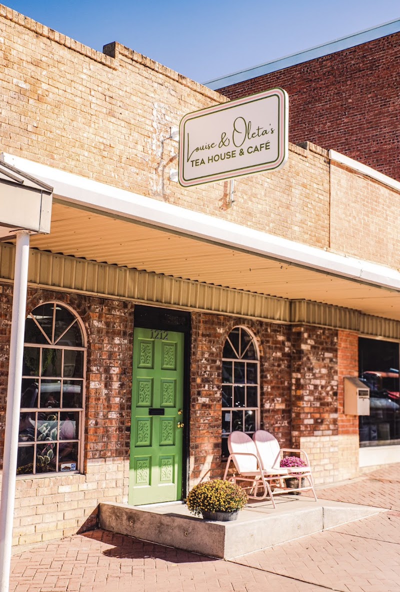Louise & Oleta's Tea House and Cafe photo 1
