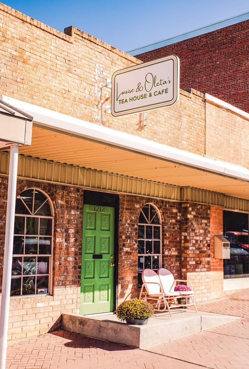 Louise & Oleta's Tea House and Cafe photo 1