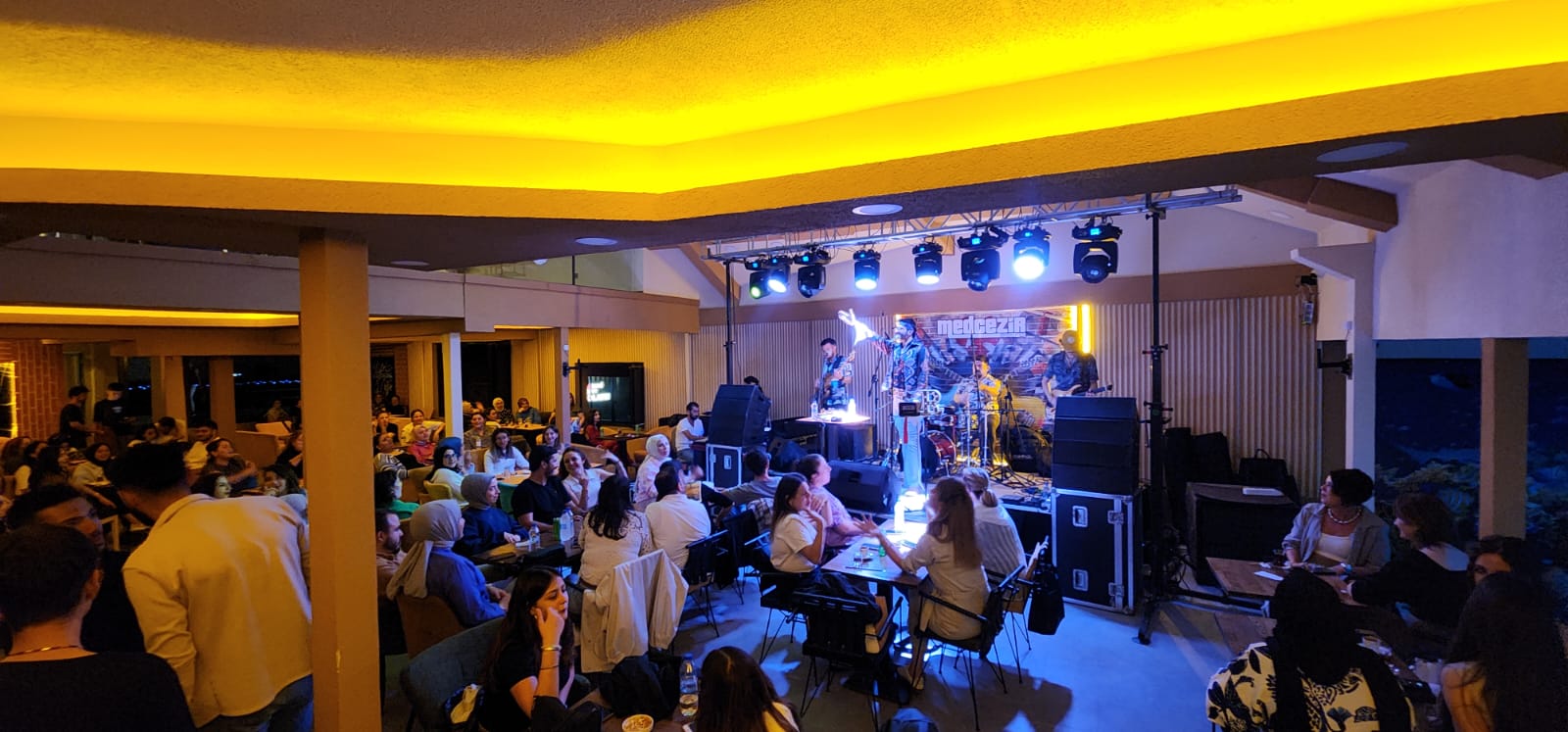 MEDCEZİR CAFE BİSTRO mekanı