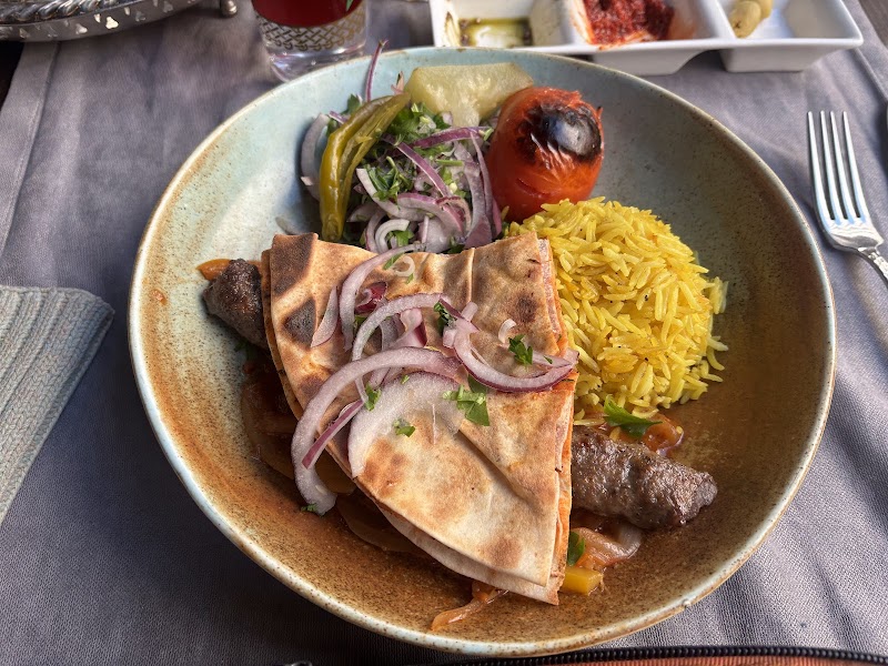 Jouri Restaurant مطعم جوري Lebanese & Middle Eastern Cuisine photo 3