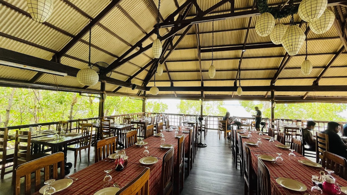 Badjao Seafront Restaurant in palawan