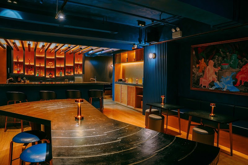 Thirsty Shaker Cocktail Bar