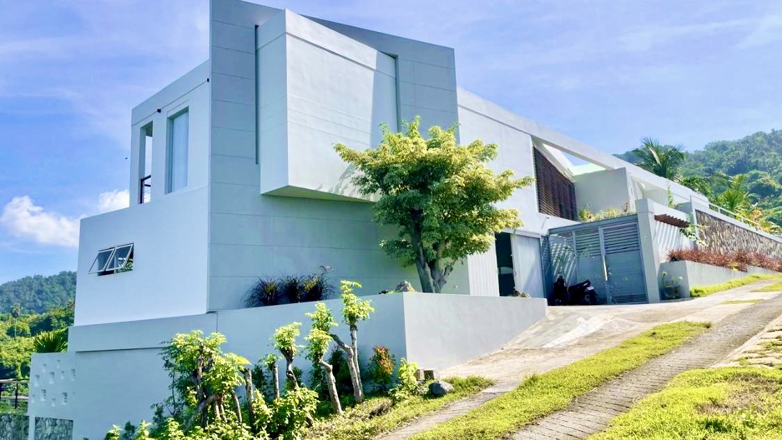 Loco Hill Villa
