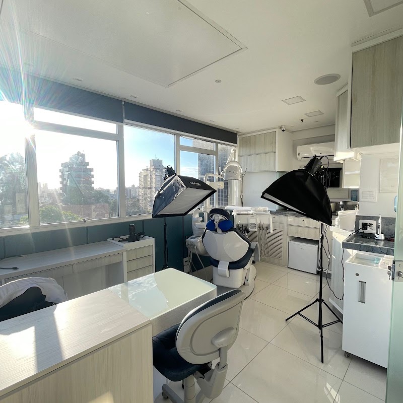 Dra. Carolina Zorzetto - Odontologia Restauradora e Estética - foto 4