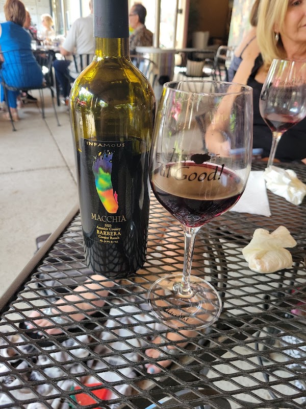 Macchia Wines