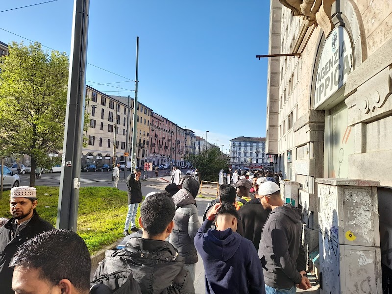 Mosque Bangladeshi photo 1