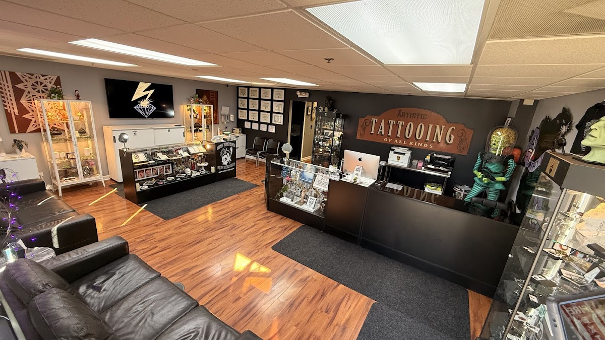 Wasted Youth Tattoo & PMA Piercing — tattoo studio near Joliet