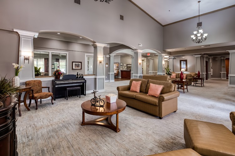 River Oaks Assisted Living & Memory Care