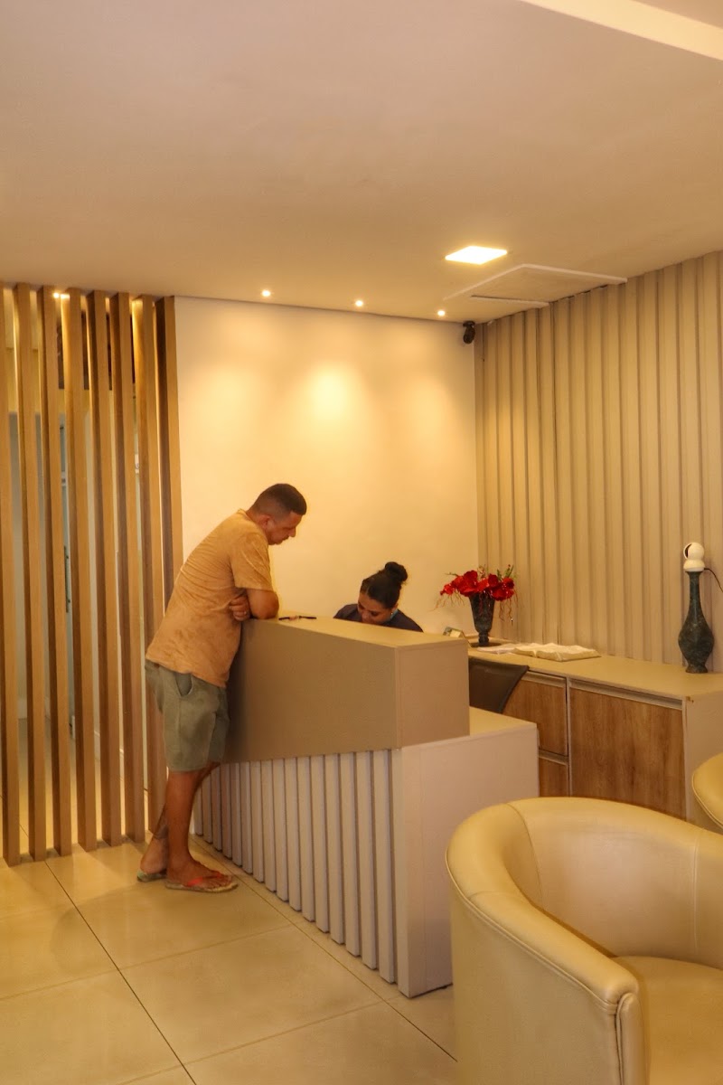 Odonto Amazon - Implantes, Prótese, Endo e Ortodontia