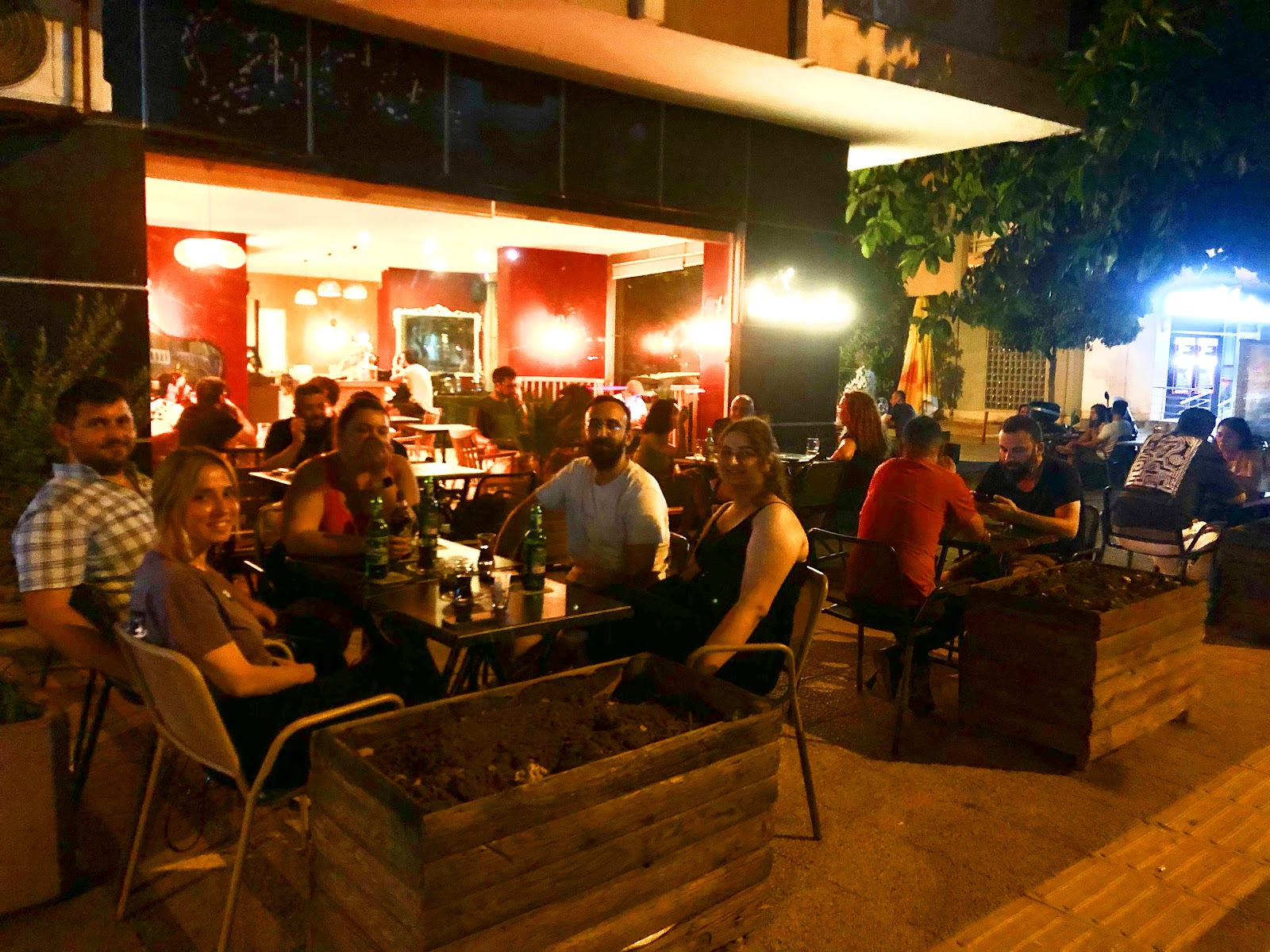 küçük ışıklar cafe bar mekanı