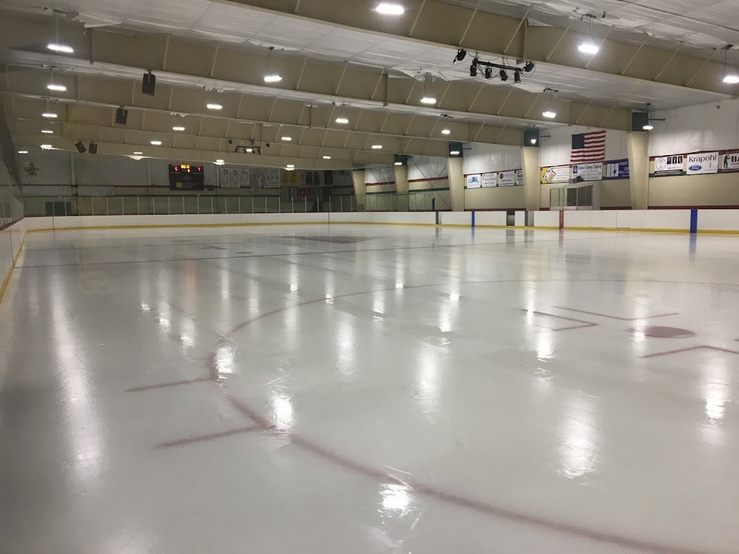 Isabella Sportsplex Ice Rink exterior — Mount Pleasant, United States
