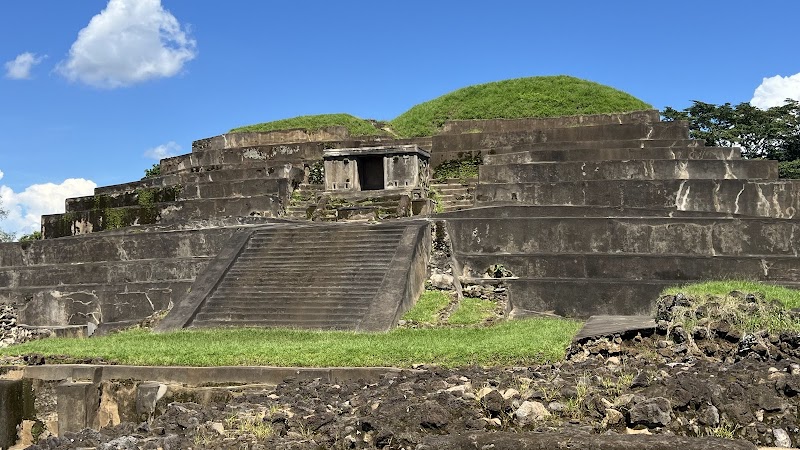 Sunzal Three Rock Beach Hotel