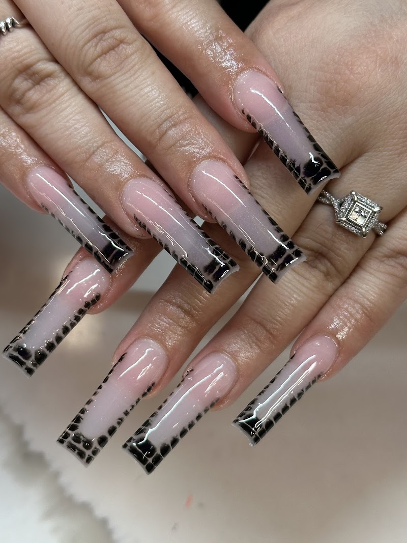 Relax Nail Spa Midtown