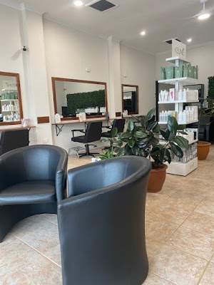 Alex Royer Salon