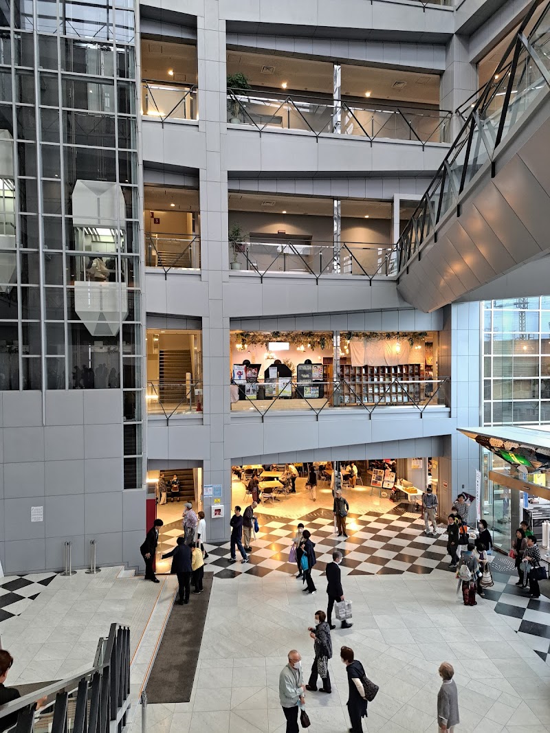 八尾市文化会館
