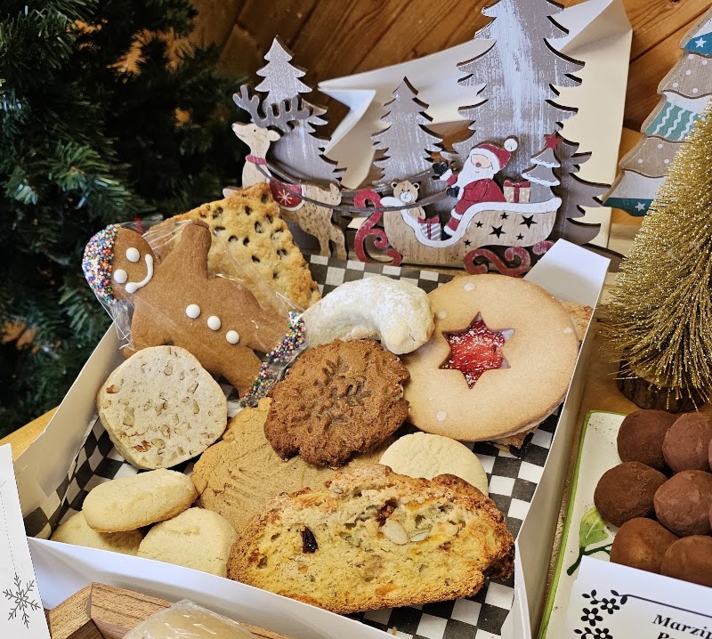 Qualicum Beach Bakery and Cafe photo 2