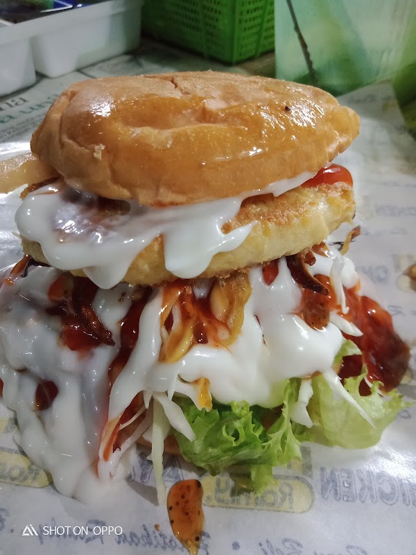 Munierah Burger - Photo 1