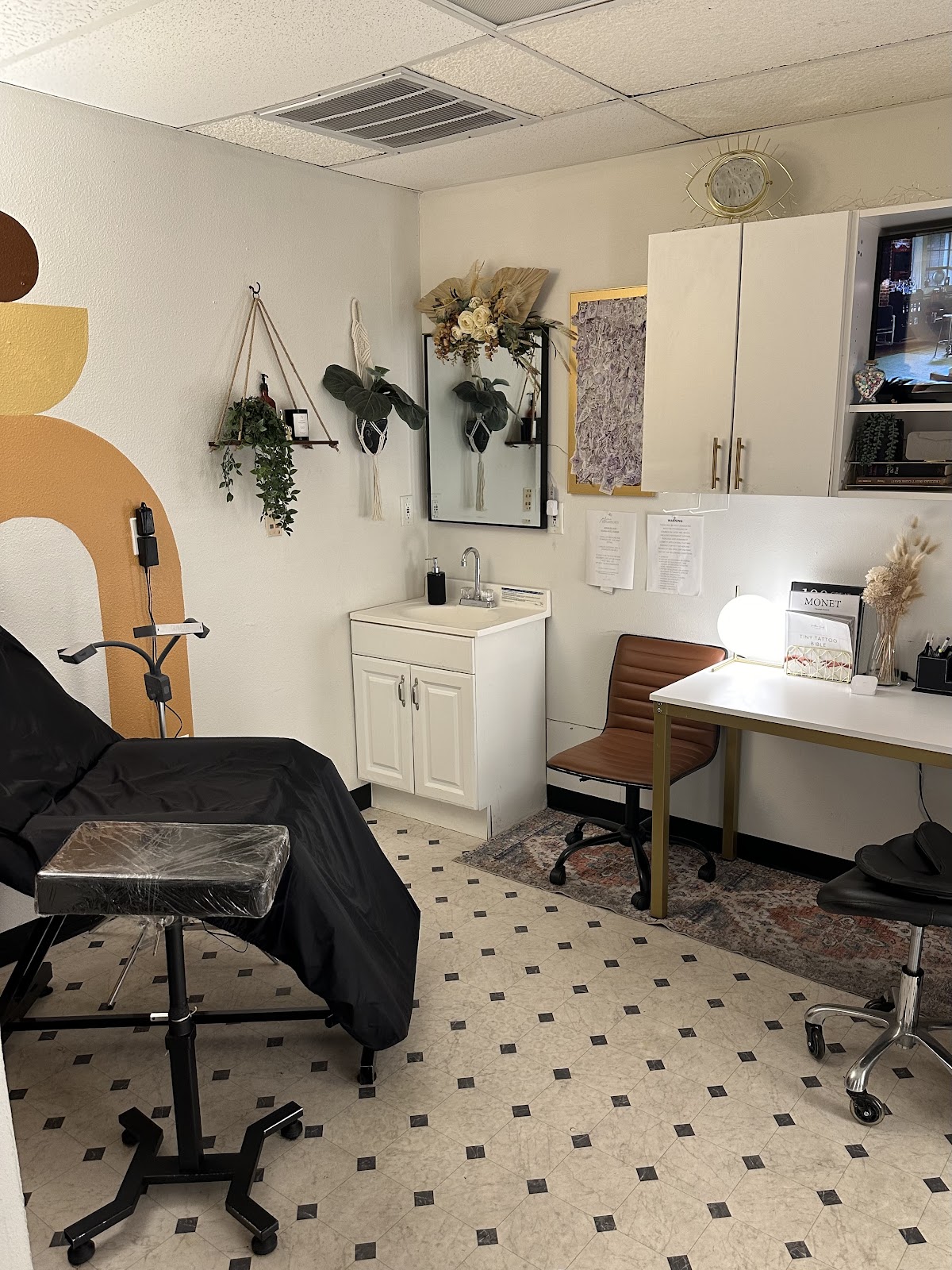 Tiffany Studio tattoo parlor in Metairie, LA