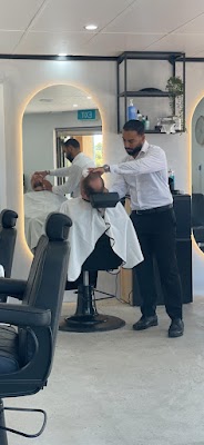 Col 3.23 Barbershop