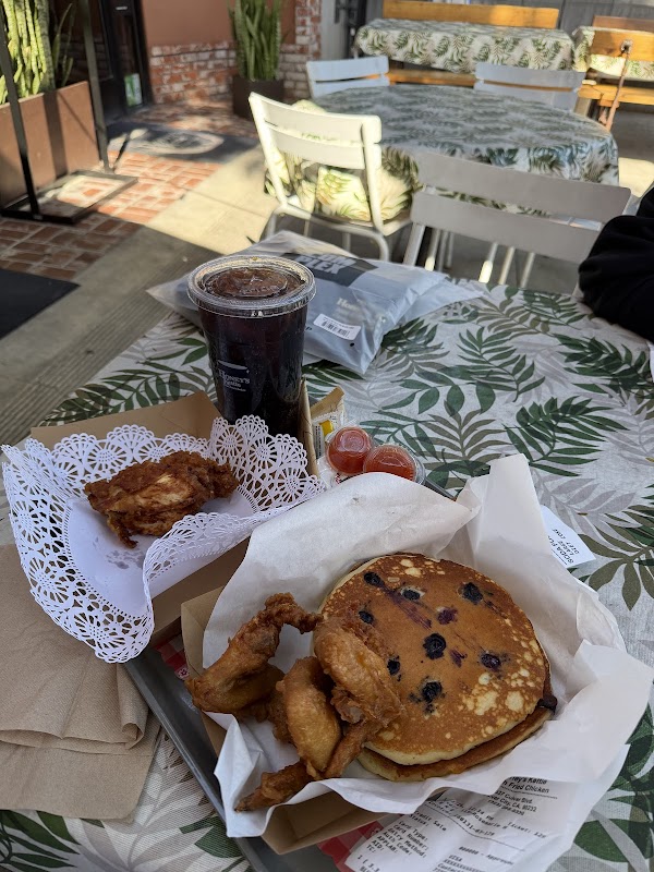 Honey's Kettle Fried Chicken photo 8