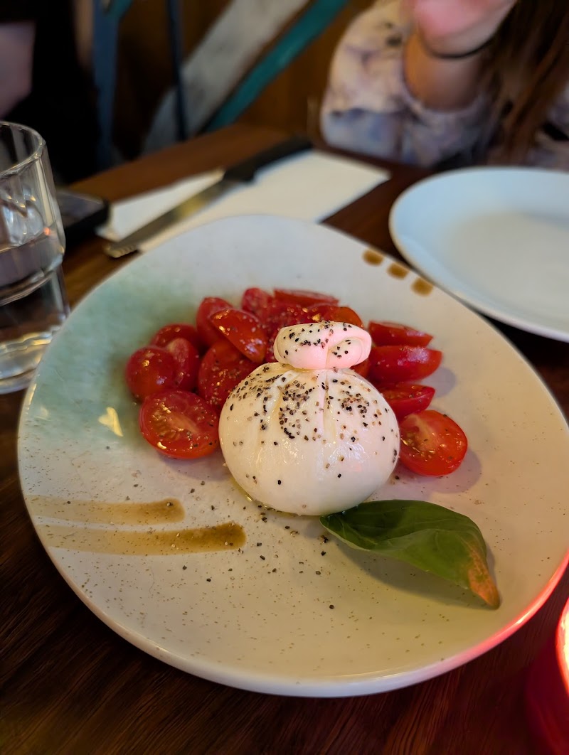 Matto Napoletano Pizzeria photo 7