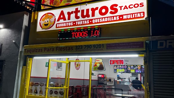 Taquizas Arturos Tacos