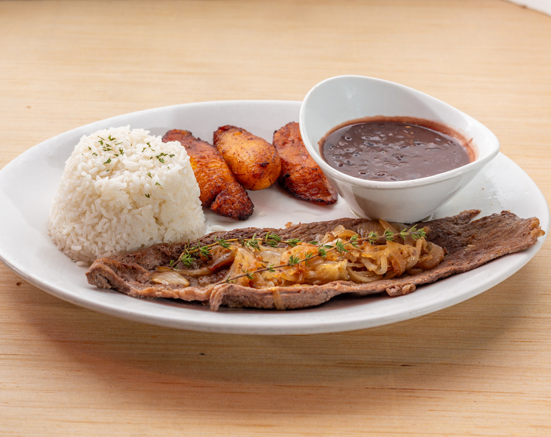 Chicas Cuban Cafe photo 2