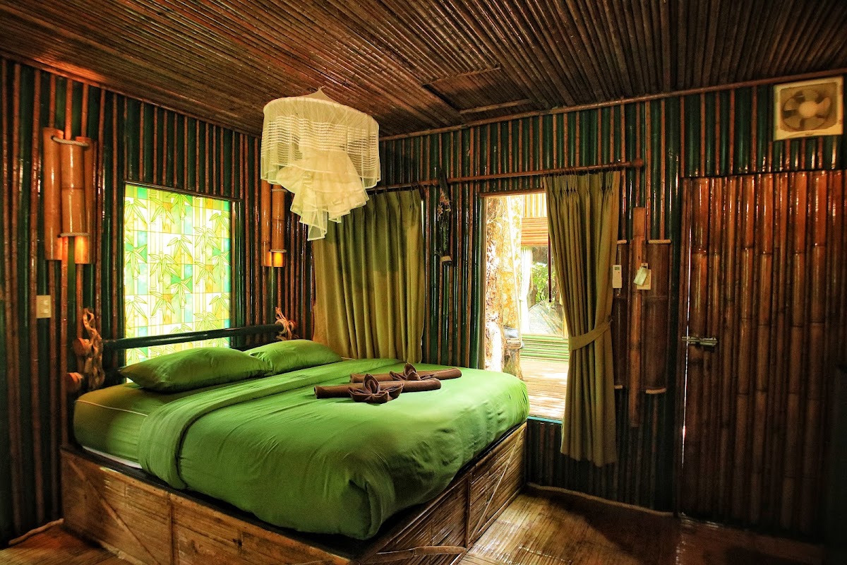 Khao Sok Tree House Resort — 3