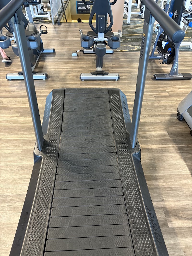 MOVATI Athletic Kingsville photo 2