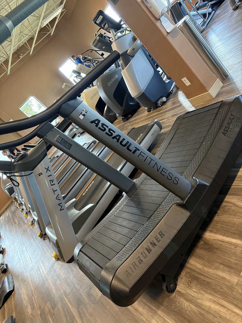 MOVATI Athletic Kingsville photo 3