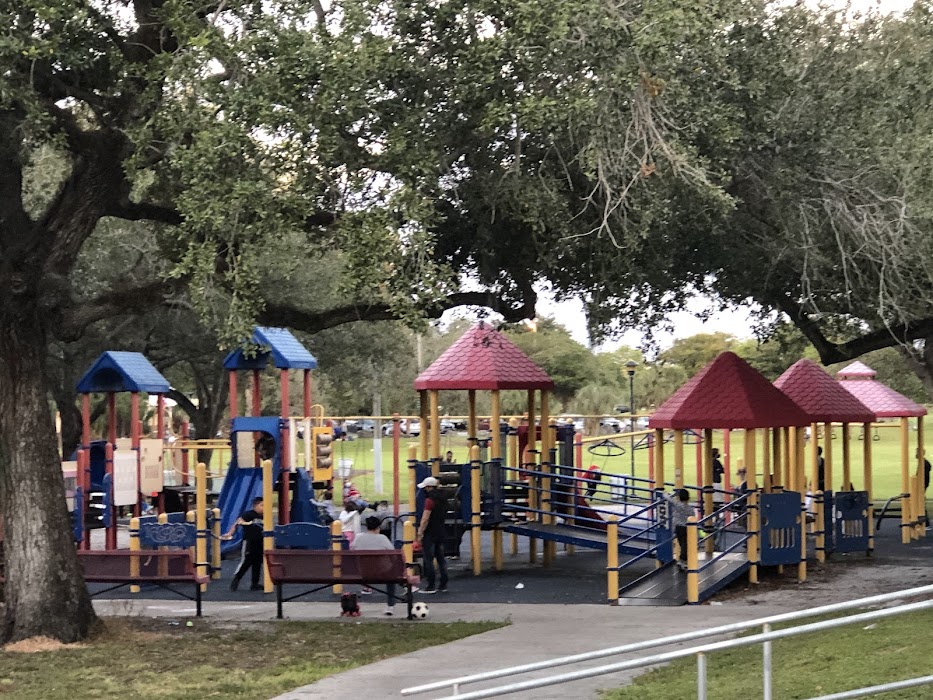 A.D. (Doug) Barnes Park fotoğraf 1