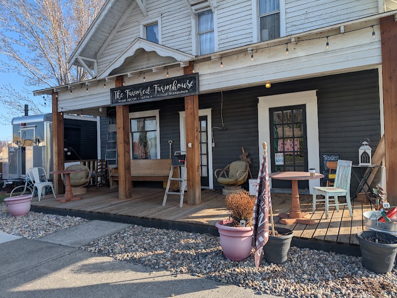 Favored Farmhouse Coffee and Cream photo 1