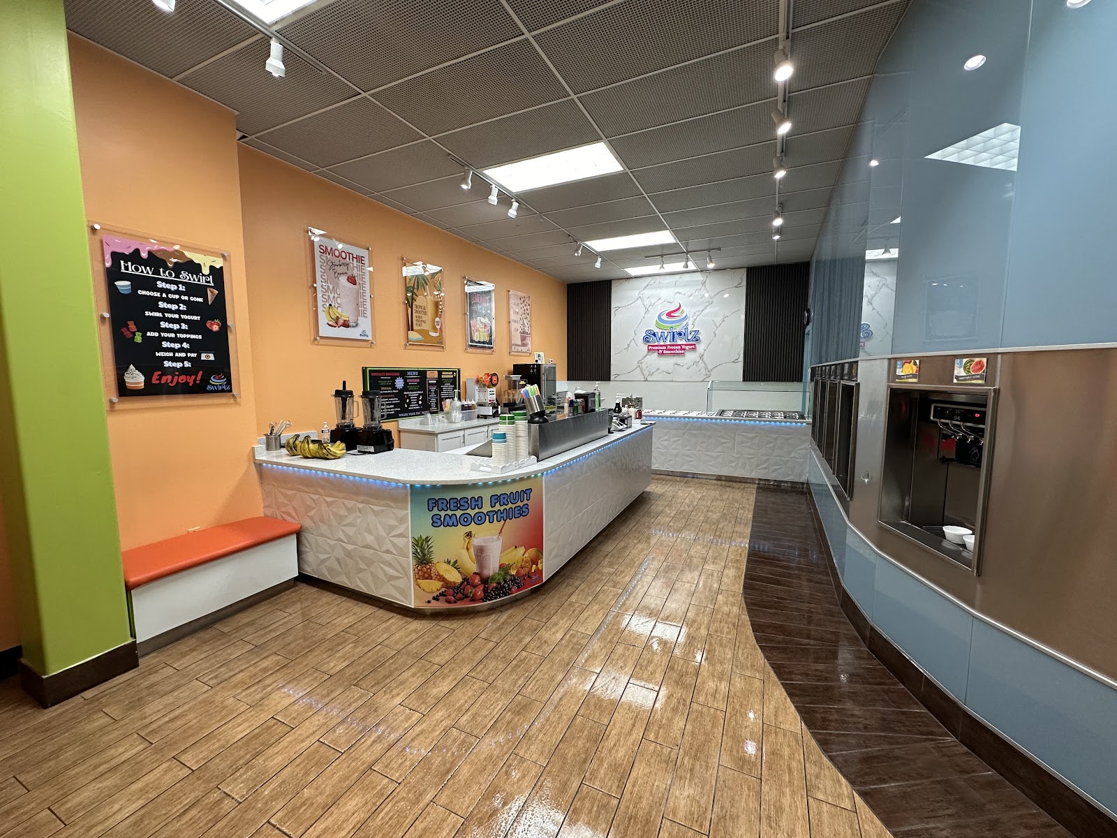 Swirlz (Premium Frozen Yogurt & Smoothies)