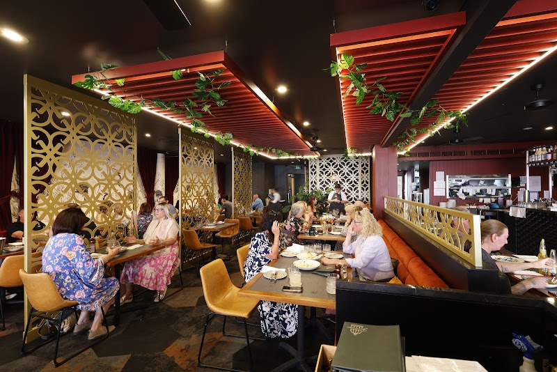 Birdcage Dining Room & Garden Bar photo 1