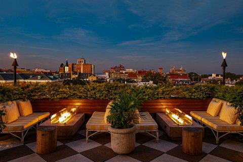 Perry Lane Hotel, a Luxury Collection Hotel, Savannah, dog-friendly hotel in Savannah