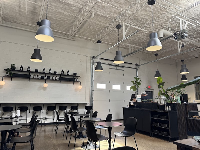 Tala Coffee Roasters - Libertyville Cafe photo 4