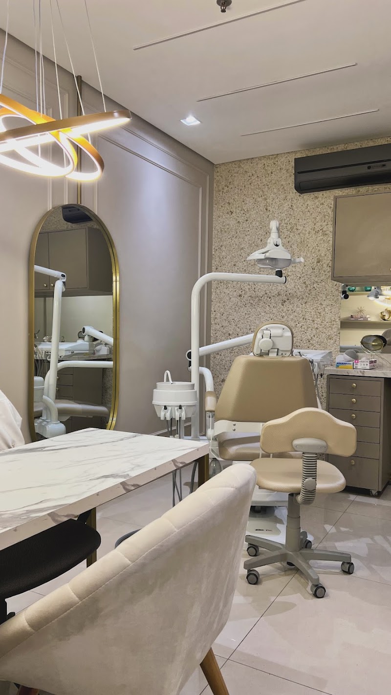 Dentista em Campo Grande - Dra. Pâmela Herrera - foto 1