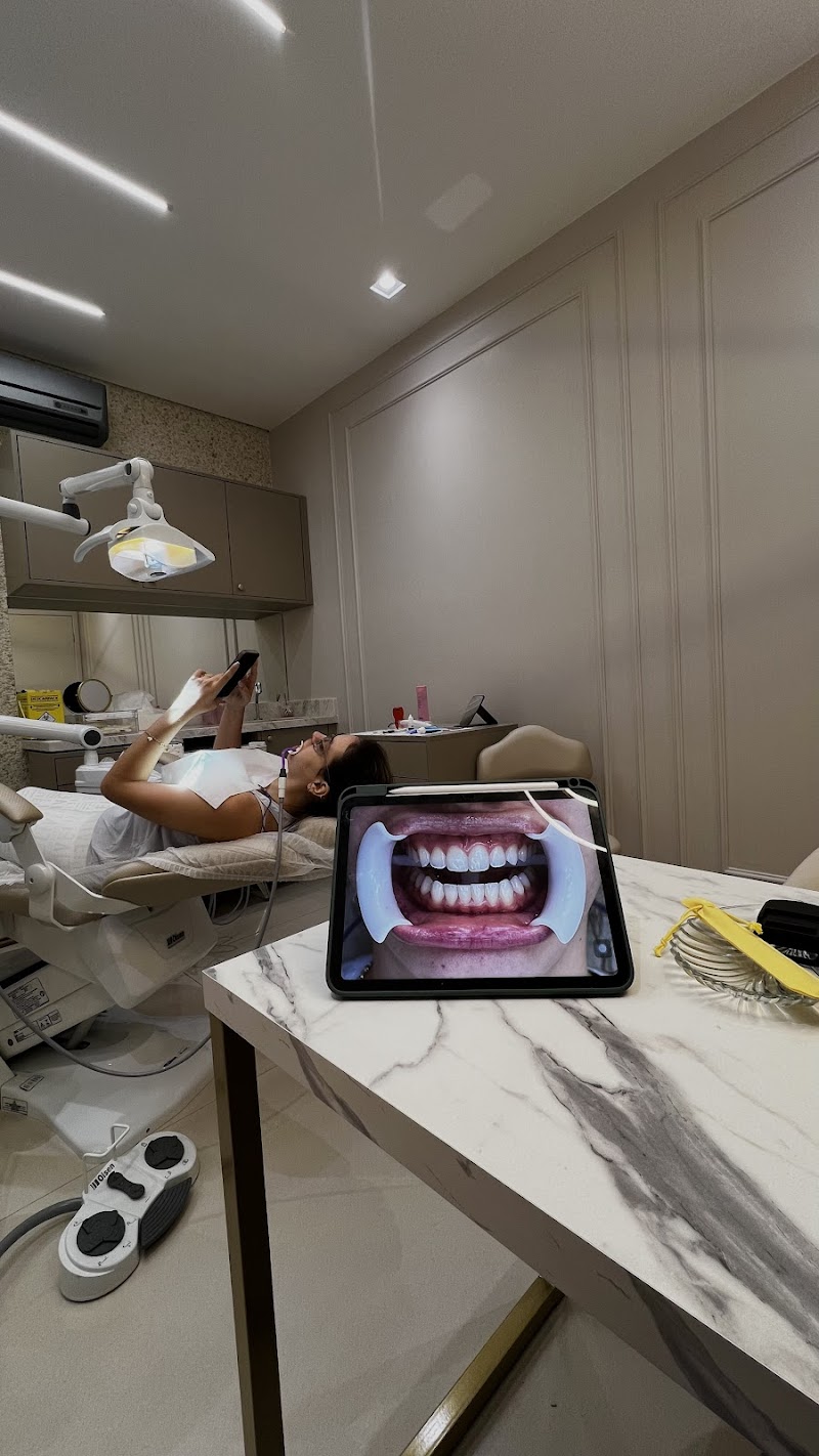 Dentista em Campo Grande - Dra. Pâmela Herrera - foto 4