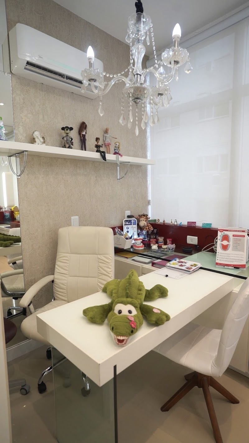 Dra. Indira Hadi Odontopediatra | Sorriso da Família - foto 4
