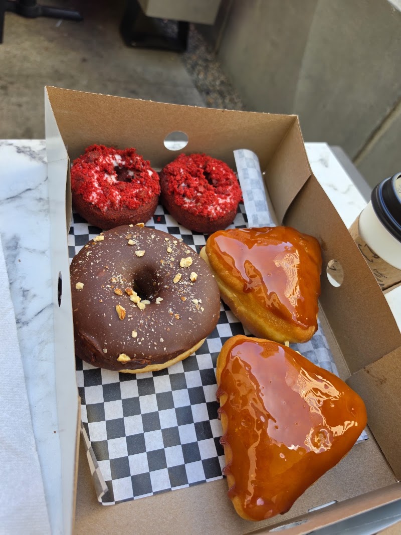 Donut Bar & Bakery photo 3