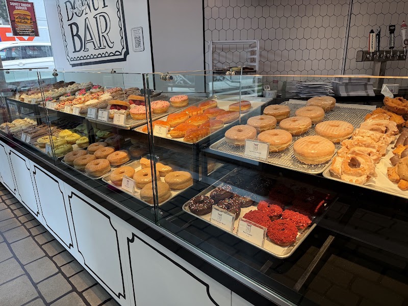 Donut Bar & Bakery photo 4