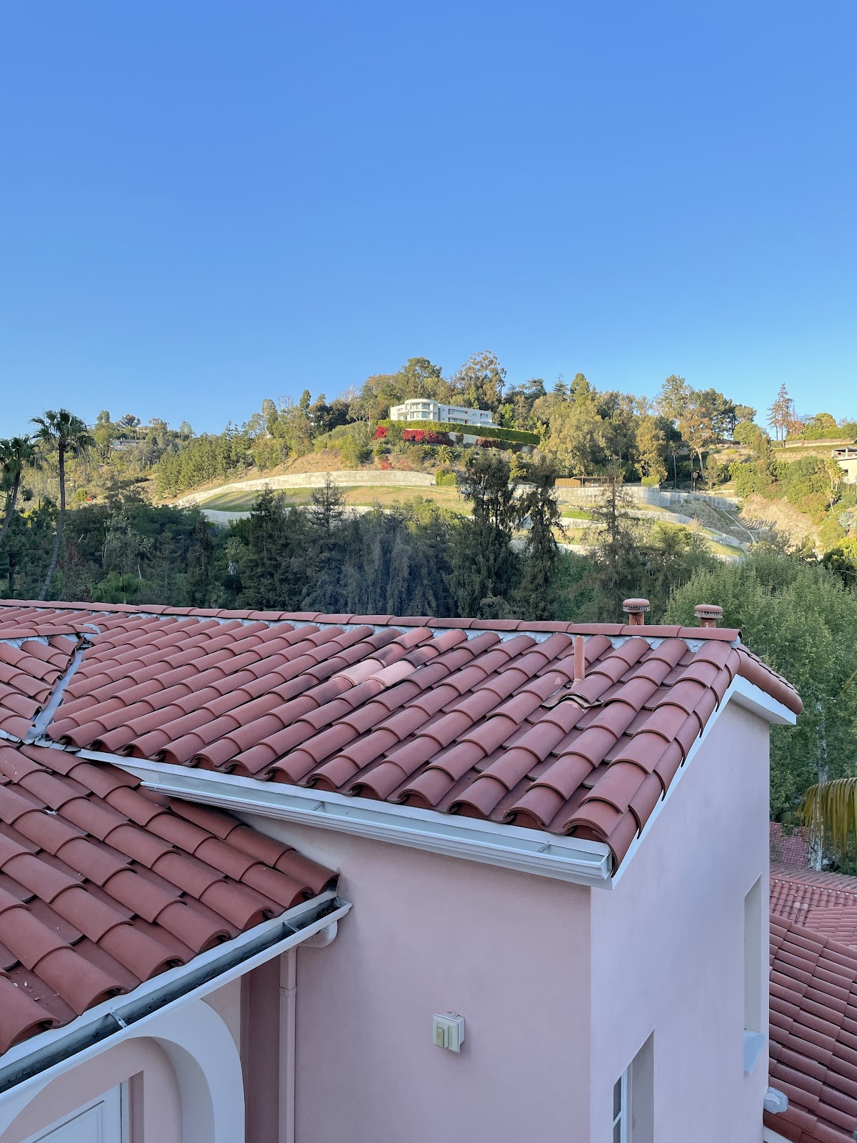 Hotel Bel-Air, dog-friendly hotel in Los Angeles