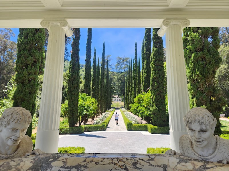 Extensive walking trails and outdoor art displays