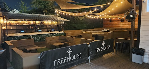 Treehouse 1