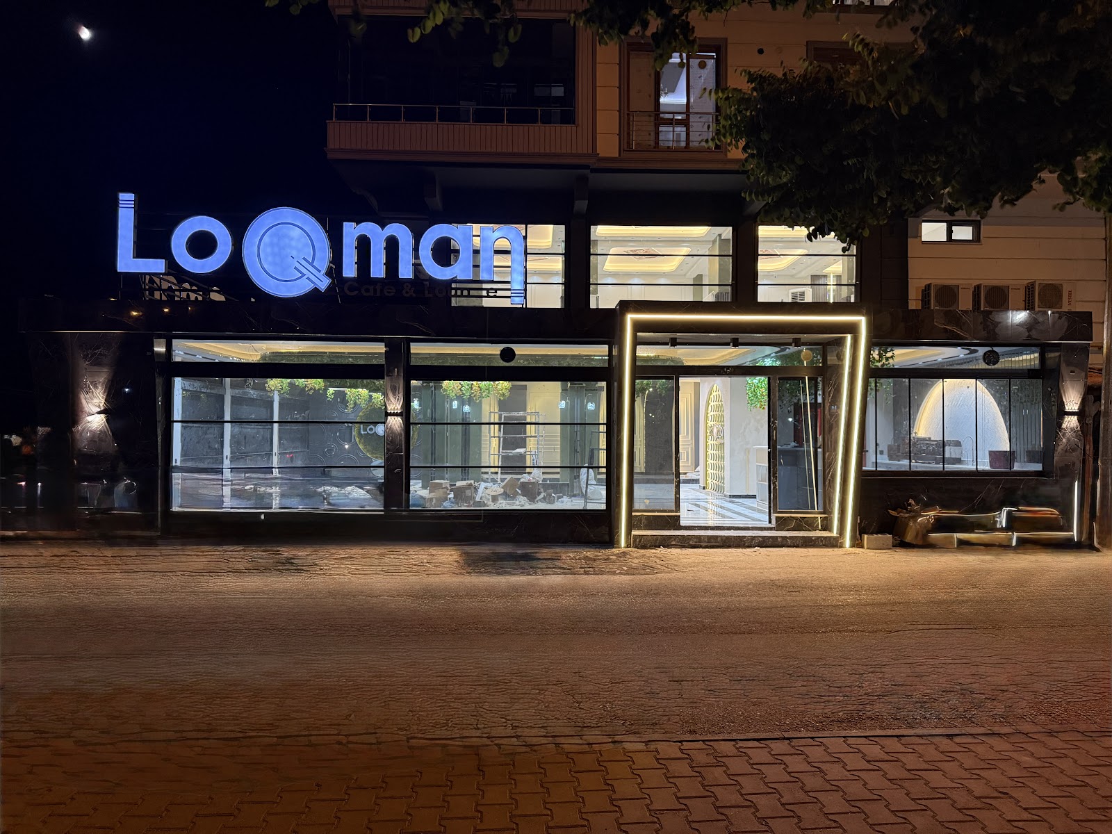 LoQman cafe & Lounge mekanı